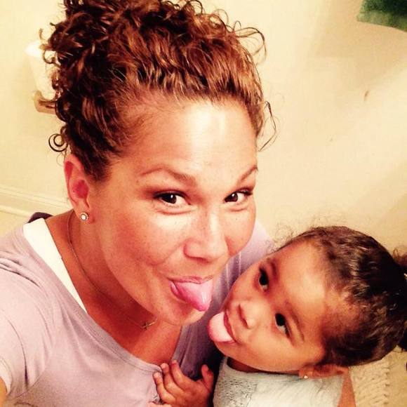 Meet your Posher, Caroln - Picture 1 of 1